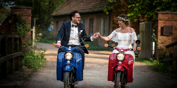 Hochzeitsfotos - Copyright und Rechte: Bilder auf Social Media erlaubt - Schönbek - MOEgrafie
