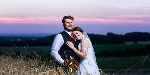 Hochzeitsfotos - Fotobox alleine buchbar - Valley - After-Wedding Shooting - Visual Wedding – Martin & Katrin