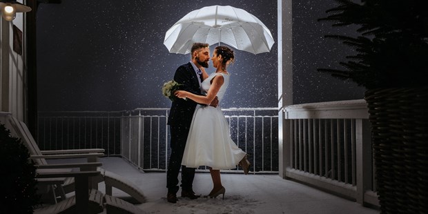 Hochzeitsfotos - Art des Shootings: After Wedding Shooting - Bayern - Winterhochzeit am Tegernsee - Charles Diehle - Hochzeitsfotograf München