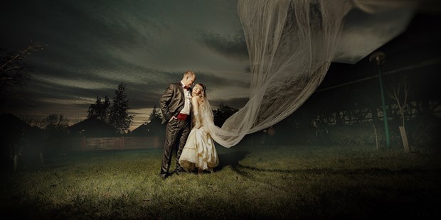 Hochzeitsfotos - Copyright und Rechte: Bilder dürfen bearbeitet werden - Lessach (Lessach) - Hochzeitsfotograf Alex bogutas, Österreich - Alex Bogutas