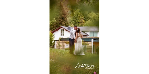 Hochzeitsfotos - Art des Shootings: Fotostory - Tiefgraben - Lichtgrün Design & Photo - Linda Mayr