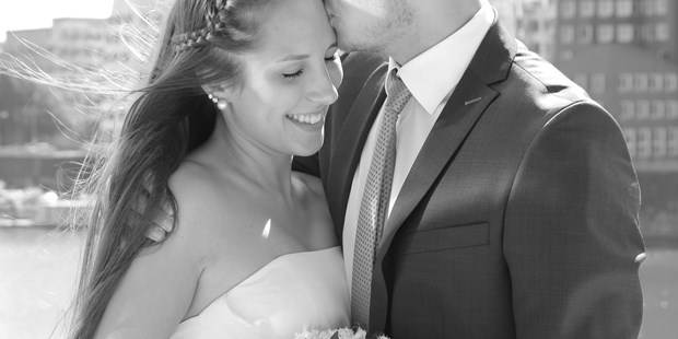 Hochzeitsfotos - Copyright und Rechte: Bilder auf Social Media erlaubt - Nordhorn - Daniela Ivanova