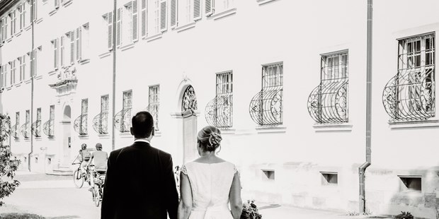 Hochzeitsfotos - Bregenz - Standesamtliche Trauung in Dornbirn und Segnung in der Mehrerau
Es war ein wunderbarer Tag. 
Brautpaar Bargehr. - Glücksbild Fotografie