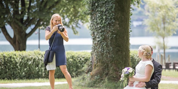 Hochzeitsfotos - Art des Shootings: Portrait Hochzeitsshooting - Allentsteig - Sandra Gehmair bei der Arbeit. - Sandra Gehmair Photography