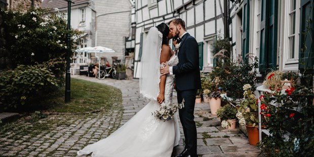 Hochzeitsfotos - Copyright und Rechte: Bilder auf Social Media erlaubt - Winkelbach - Diddi Photography