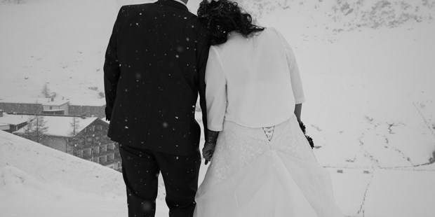 Hochzeitsfotos - Art des Shootings: Hochzeits Shooting - Trins - Winterhochzeit in Tirol - Hintertux - Priml Photography