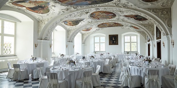 Hochzeitsfotos - Steiermark - Schloß Stainz | www.c-g.wedding - C&G Wedding - Elopement und Hochzeits Fotografie