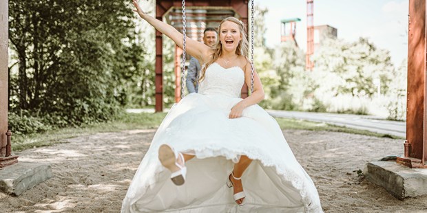 Hochzeitsfotos - Art des Shootings: Trash your Dress - Gelsenkirchen - Hochzeitsfotografie Larberg