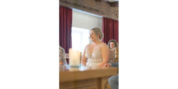 Hochzeitsfotos - Copyright und Rechte: Bilder dürfen bearbeitet werden - Koppl (Koppl) - Dieses Lächeln ist einfach bezaubernd - Sabrina Hohn