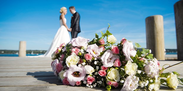 Hochzeitsfotos - Copyright und Rechte: Bilder auf Social Media erlaubt - Freudenberg (Amberg-Sulzbach) - Benjamin Schultheis