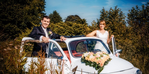 Hochzeitsfotos - Copyright und Rechte: Bilder auf Social Media erlaubt - Wegberg - Christof Oppermann - Authentic Wedding Storytelling