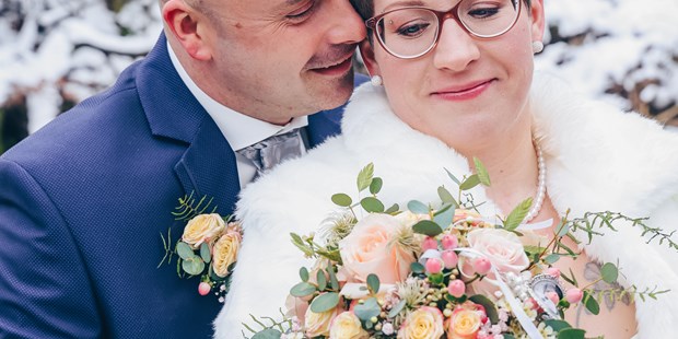 Hochzeitsfotos - Copyright und Rechte: Bilder auf Social Media erlaubt - Döbeln - Julia Pevchina