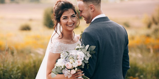 Hochzeitsfotos - Copyright und Rechte: Bilder auf Social Media erlaubt - Kißlegg - SiMeos - authentische Hochzeitsfotografie