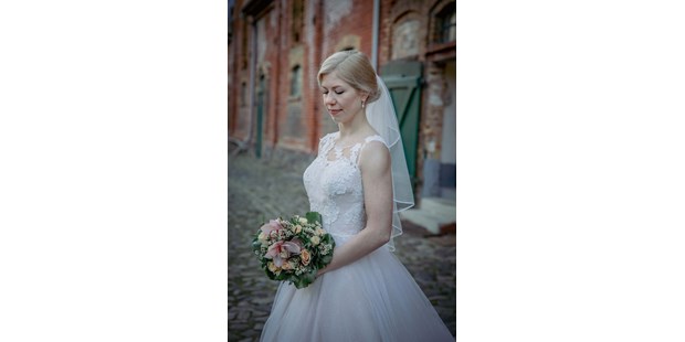 Hochzeitsfotos - Copyright und Rechte: Bilder auf Social Media erlaubt - Sachsen-Anhalt - Mariana Siegert
