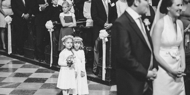 Hochzeitsfotos - München - Blumenmädchen - Fotografin Maria Gadringer  - Maria Gadringer