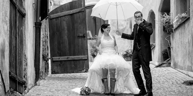 Hochzeitsfotos - Art des Shootings: Trash your Dress - Tiroler Unterland - Danijel Jovanovic Photography