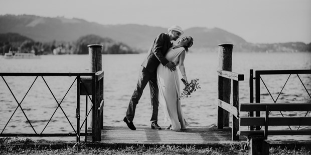 Hochzeitsfotos - Copyright und Rechte: Bilder auf Social Media erlaubt - Österreich - Hochzeit Traunsee 2017 - Weddingstyler