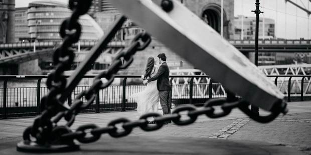 Hochzeitsfotos - Art des Shootings: Trash your Dress - Österreich - Verlobungsshooting London 2017 / Engagementshooting
 - Weddingstyler
