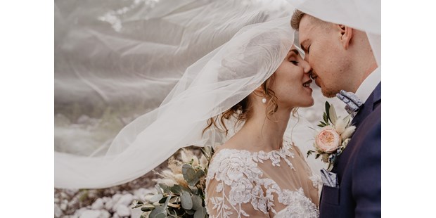 Hochzeitsfotos - Fotobox mit Zubehör - Tirol - Mathias Brabetz Photography