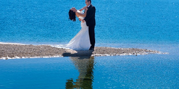 Hochzeitsfotos - Art des Shootings: Unterwassershooting - Wals - Fotostudio Fritz