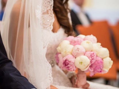 Hochzeitsfotos - Copyright und Rechte: Bilder auf Social Media erlaubt - Österreich - Marian Csano