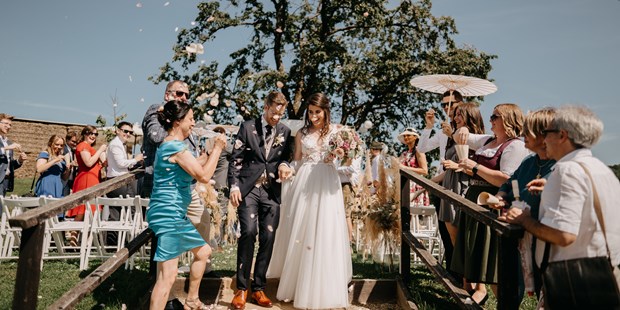 Hochzeitsfotos - Copyright und Rechte: Bilder auf Social Media erlaubt - Steiermark - Hochzeit in der Südsteiermark / Holler Scheune - Pixellicious