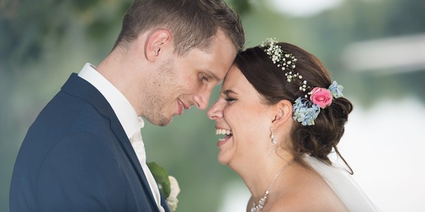 Hochzeitsfotos - Fotobox mit Zubehör - Bruchköbel - meinLICHTSPIEL