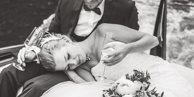 Hochzeitsfotos - Copyright und Rechte: Bilder dürfen bearbeitet werden - Groß Plasten - Wedding Storiez