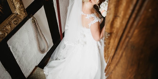 Hochzeitsfotos - Copyright und Rechte: Bilder auf Social Media erlaubt - Essen - Tania Flores Photography