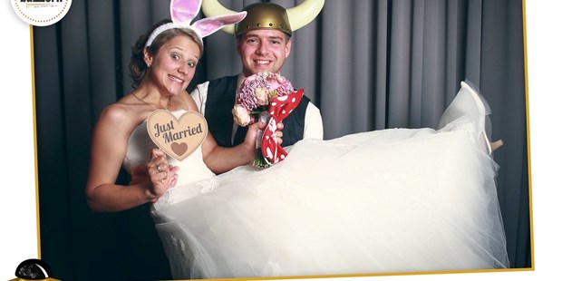 Hochzeitsfotos - Copyright und Rechte: Bilder beinhalten Wasserzeichen - Kundl - Buzzern - die Fotobox