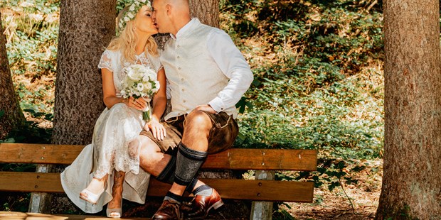 Hochzeitsfotos - Copyright und Rechte: Bilder auf Social Media erlaubt - Tiroler Unterland - Eric Bruvier