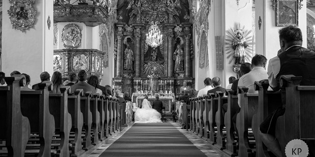 Hochzeitsfotos - Copyright und Rechte: Bilder auf Social Media erlaubt - Ossiach - Hochzeit im Stift Ossiach - KLAUS PRIBERNIG Photography
