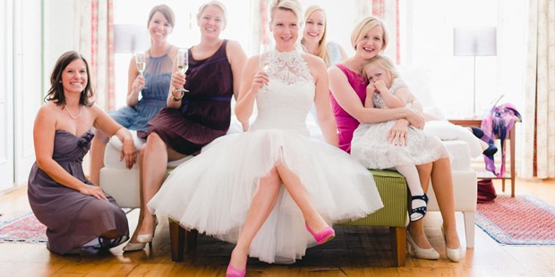 Hochzeitsfotos - Copyright und Rechte: Bilder auf Social Media erlaubt - Österreich - Hochzeitslocation Mailberg, Girl-Power - ultralicht Fotografie