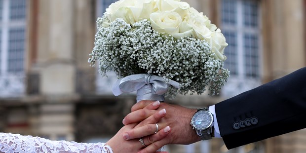 Hochzeitsfotos - Videografie buchbar - Bockhorn (Friesland) - Wir erzählen ware Liebesgeschichten, die während eines einzigen Hochzeitstages passieren. Einzigartige Augenblicke, die heute wertvoll, und morgen unbezahlbar sind. - Jan-Niklas Piesche