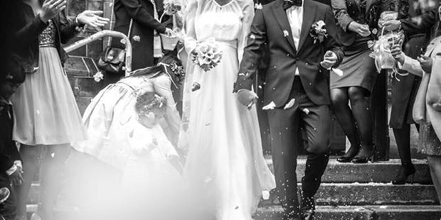 Hochzeitsfotos - Copyright und Rechte: Bilder auf Social Media erlaubt - Hetlingen - Florian Dünker PrettyDay
