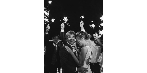 Hochzeitsfotos - Fotobox alleine buchbar - Lenzing (Lenzing) - Dang Tran Photography - Hochzeitsfotograf