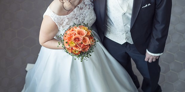 Hochzeitsfotos - Copyright und Rechte: Bilder auf Social Media erlaubt - Schwanenstadt - Flora Fellner Fotografie