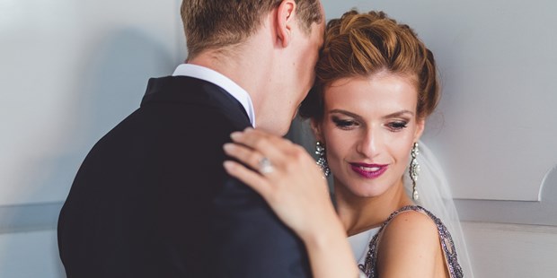 Hochzeitsfotos - Copyright und Rechte: Bilder auf Social Media erlaubt - Österreich - Monika Inczeova