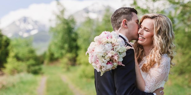 Hochzeitsfotos - Copyright und Rechte: Bilder auf Social Media erlaubt - Österreich - Monika Inczeova