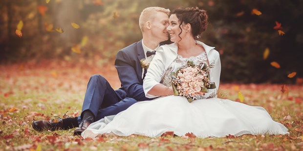 Hochzeitsfotos - Copyright und Rechte: Bilder privat nutzbar - Georgenthal - Bettina & Robert, November 2017 - Yvonne Lindenbauer Fotografie