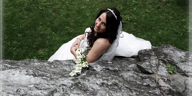 Hochzeitsfotos - Art des Shootings: 360-Grad-Fotografie - Innsbruck - Marmorstein und Eisen bricht, aber eure Liebe nicht. - Viktoria Gstrein | Black Tea Fotografie