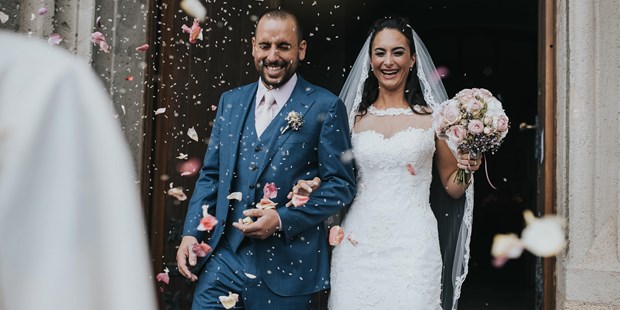 Hochzeitsfotos - Copyright und Rechte: Bilder auf Social Media erlaubt - Rheinbreitbach - Hochzeit Rittergur Orr Köln - Stefano Chiolo Hochzeitsreportagen