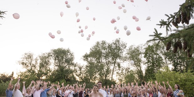 Hochzeitsfotos - Copyright und Rechte: Bilder auf Social Media erlaubt - Hessen - Gruppenbild - Marvin Glodek