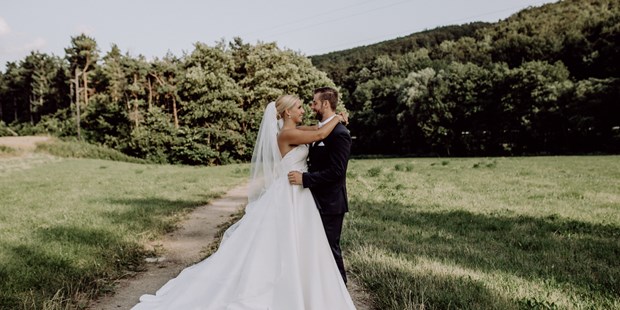 Hochzeitsfotos - zweite Kamera - Wienerwald - Anna Enya Photography