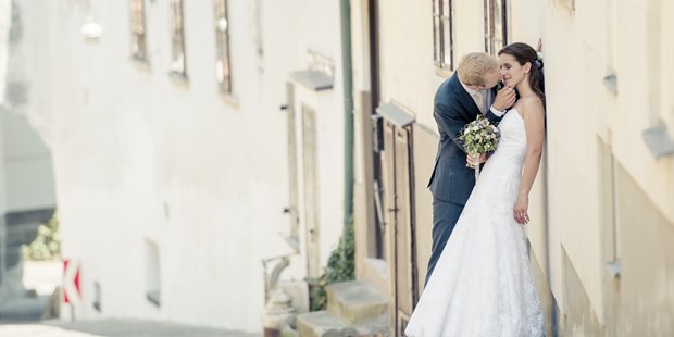 Hochzeitsfotos - Fotostudio - Wimpassing im Schwarzatale - Brautpaar - Armin Kleinlercher - your weddingreport