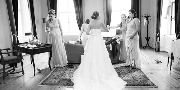 Hochzeitsfotos - Fotostudio - Hainburg an der Donau - Vorbereitungen Hochzeit - phototiller I Sophie Tiller