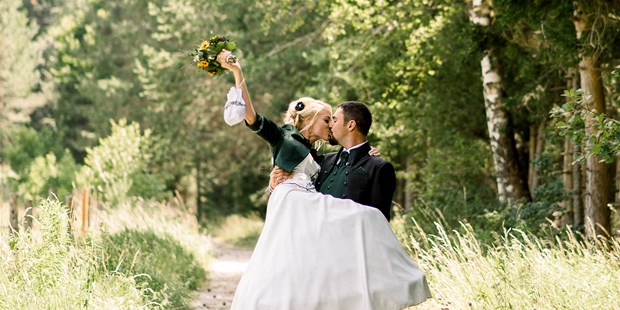 Hochzeitsfotos - Art des Shootings: Trash your Dress - Kärnten - Sandra Hrastnig SandraS Fotografie