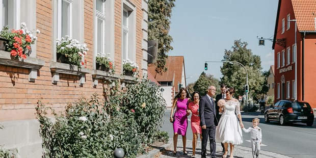 Hochzeitsfotos - Copyright und Rechte: Bilder frei verwendbar - Bayern - Juliane Kaeppel - authentic natural wedding photography