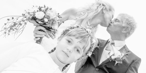 Hochzeitsfotos - Copyright und Rechte: Bilder beinhalten Wasserzeichen - Pram (Pram) - Fotostudio Flashface