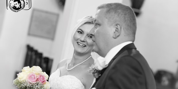 Hochzeitsfotos - Copyright und Rechte: Bilder auf Social Media erlaubt - Österreich - Igor Spear